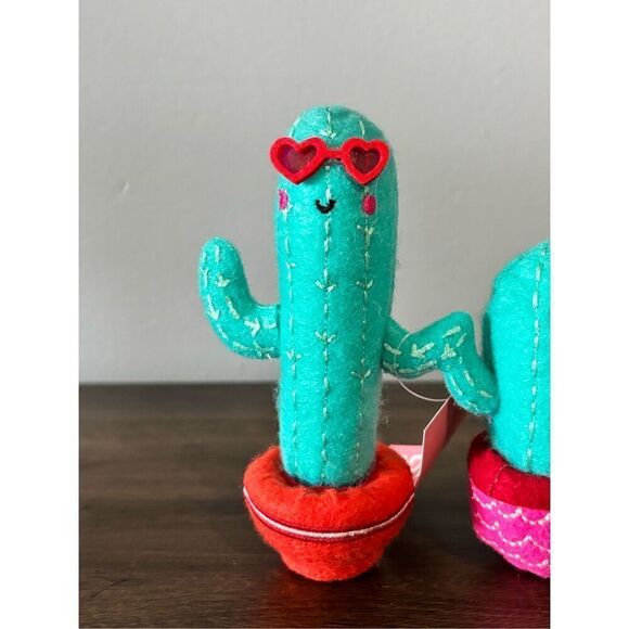 Target Spritz Cactus Valentine Day Felt Duo 2025 - Picture 2 of 5